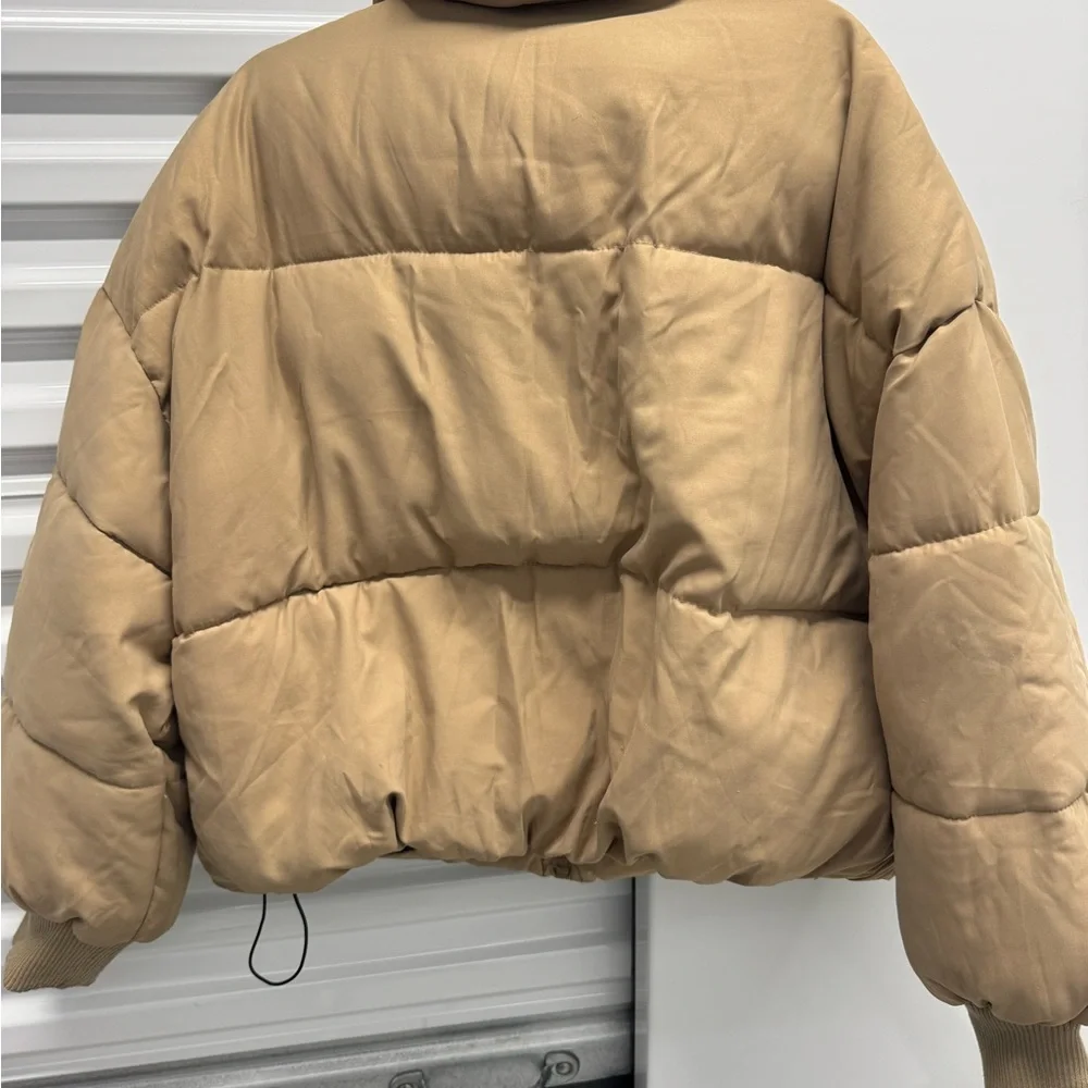 Women's Size L Tan Puffer Jacket - Picture 2 of 3